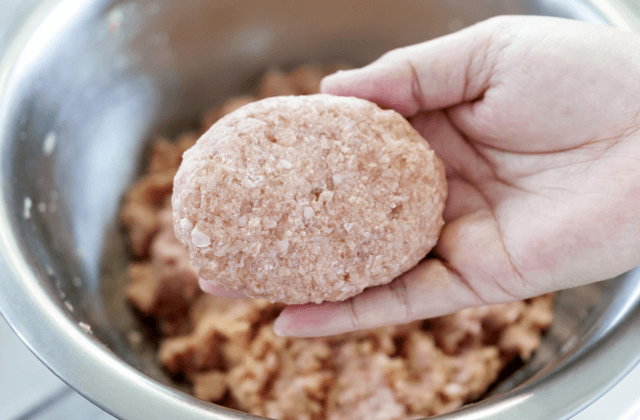 牛油の風味を醸しだすお肉の画像